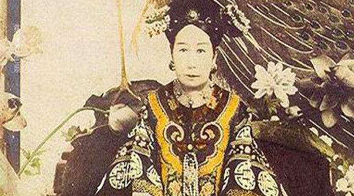 慈禧太后最經典的「12張罕見照片」…原來她才是Cosplay始祖
