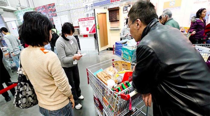 好市多遇詭異男緊貼「一起結」…走到出口才發現「好險有拒絕」